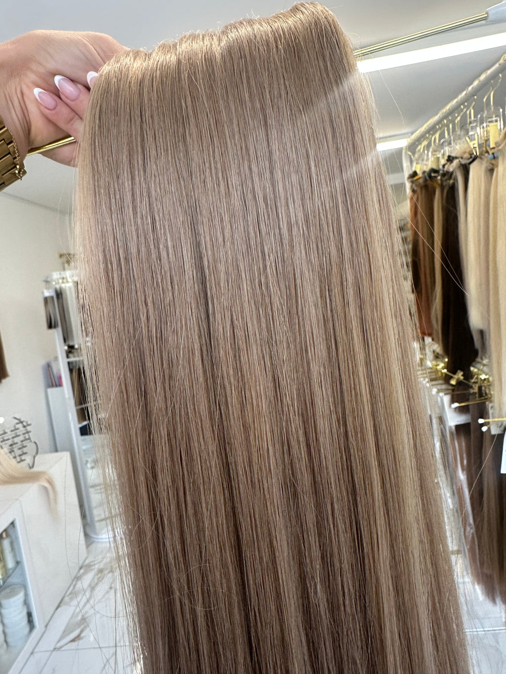 Mixed 8/8A Flat weft 22-24” 50g *SALE*