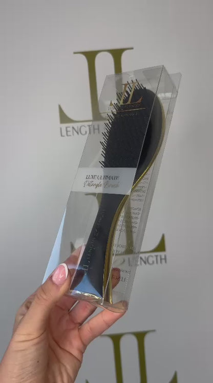 LUXE Ultimate Detangle Brush